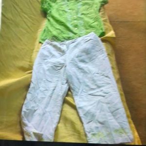 MOVING SALE NO HAGGLING MONTEE COLLECTION 2PC 14W SHORT SLEEVE TOP & CAPRIS